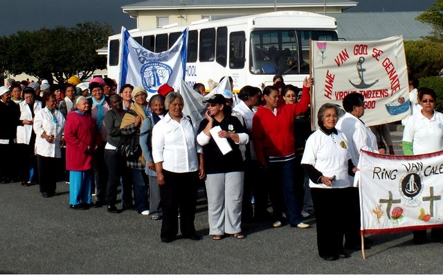 Gansbaai Vroue wys staal 1_1